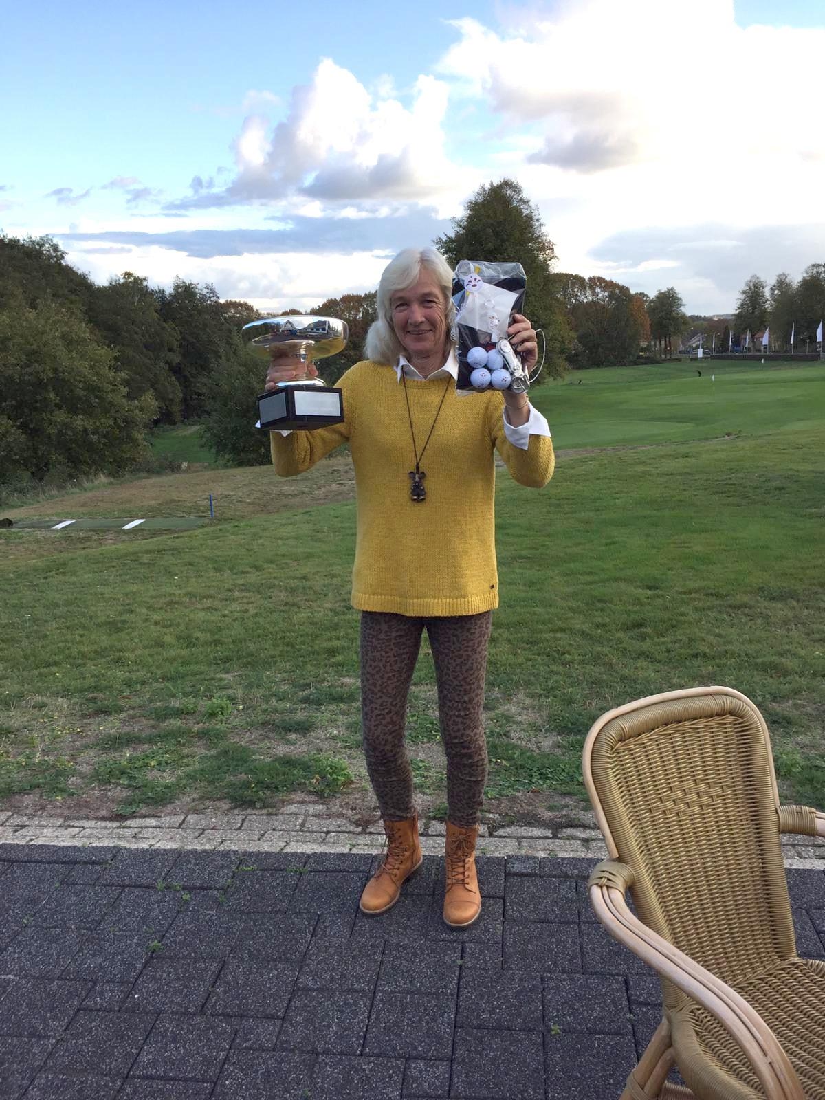 Annie Egberts van het Sybrook wint Het Rijk kampioenschap in Maandbeker 2